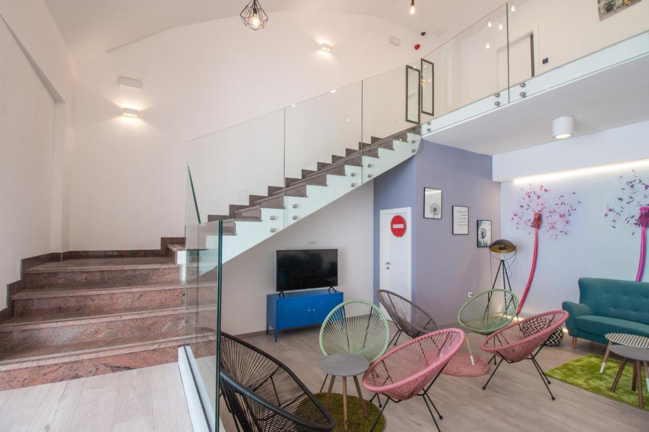 Dandelion Hostel Задар Экстерьер фото