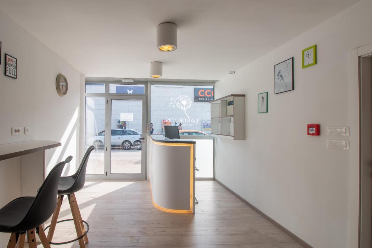 Dandelion Hostel Задар Экстерьер фото