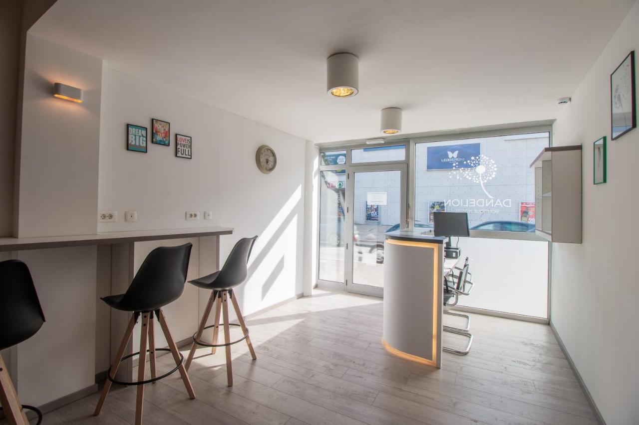 Dandelion Hostel Задар Экстерьер фото